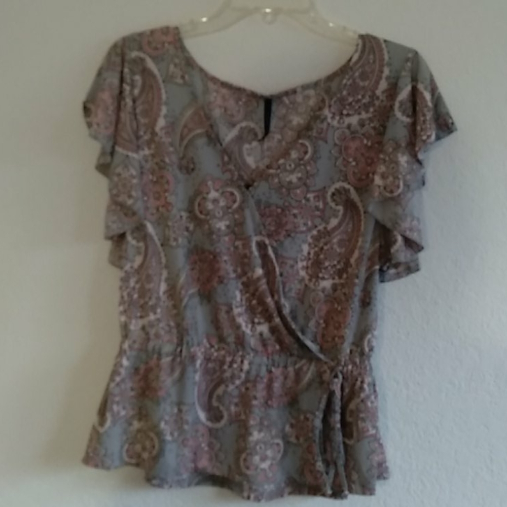 Ashley Blue paisley short sleeve blouse